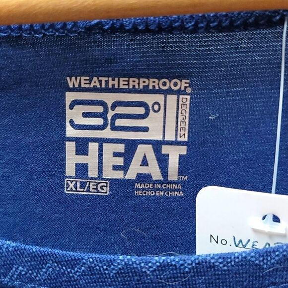 Woman's 32 Degrees Heat Shirt - Picture 2 of 7